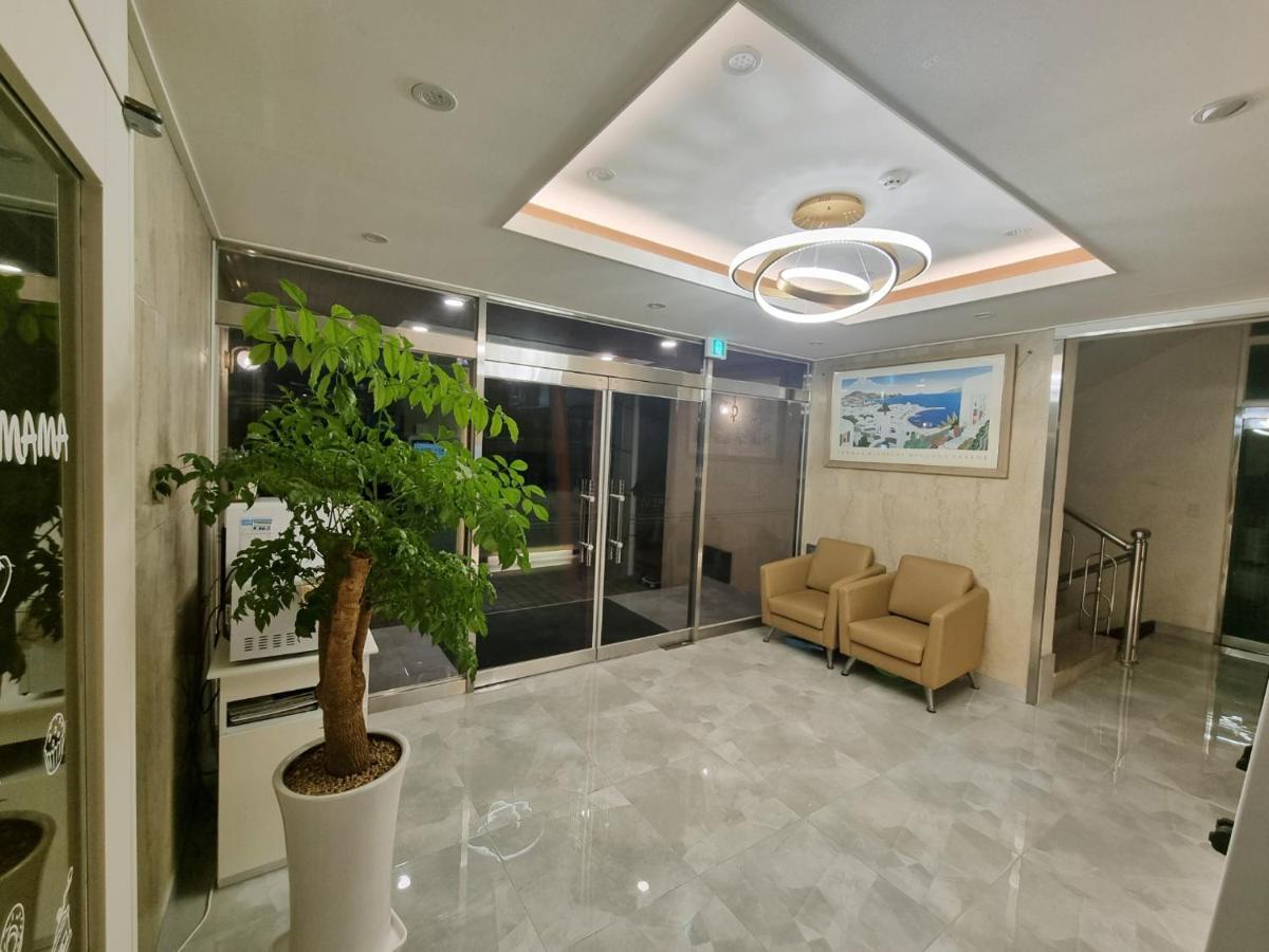 Trevi Hotel Jeju Exterior foto